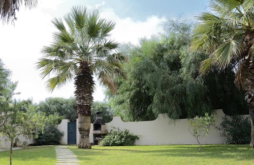 Santa Maria del Focallo Villa | Villa with direct access to the fine sandy beach, garden and terraces
