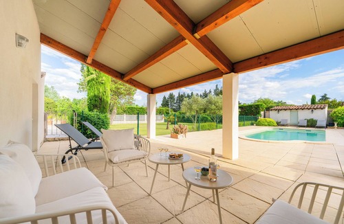 Caumont-sur-Durance House | Villa with swimming pool 8P between Ile sur la Sorgue & Avignon