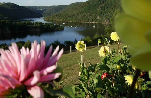 Saint-Jacques-d'Ambur Villa | Villa with view of the lake on 450ha and spa for 6 persons