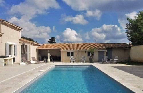 Grillon House | Villa with heated pool and fenced garden