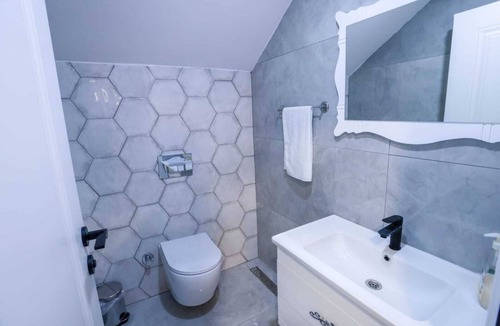 Erenler Villa | Villa with heated pool for families