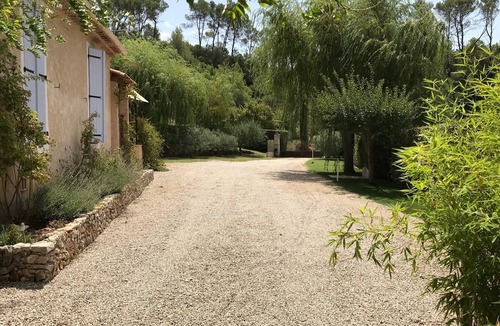Chateauvert Villa | Villa with Independent Studio, Pool, Jacuzzi, Playground, Quiet Nature