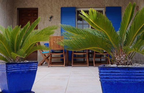 Maillane House | villa with its studio & internal pool