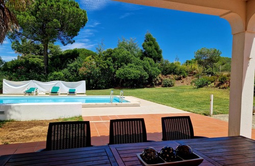 Aldeia de Irmaos Villa | Villa with large pool, mountain&ocean view-near beaches&Lisbon