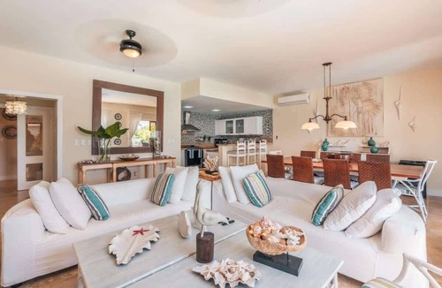 Puerto Bahia Villa | Villa with ocean view/bbq/pool/resort access