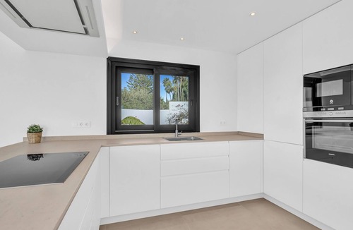 Elviria Villa | Villa with panoramic sea views in Elviria Marbella.