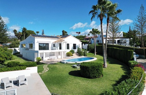 Elviria Villa | Villa with panoramic sea views in Elviria Marbella.