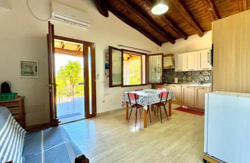 Cardedu Apartment | Villa with Patio