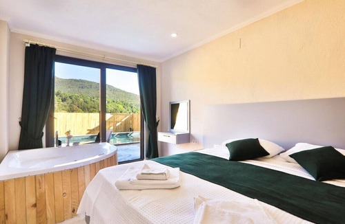 Sarıbelen Villa | Villa with Pool and Jacuzzi in Saribelen, Kalkan