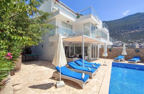 Kalkan Villa | Villa with pool - centrally located