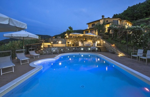 Casalguidi Villa | Villa with Pool in Tuscany for 8 People