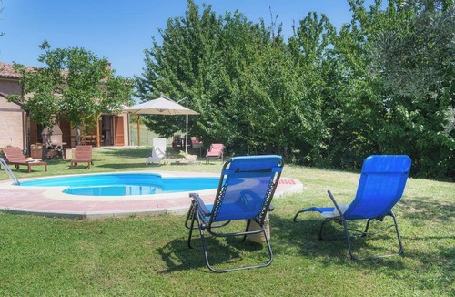 Montegabbione House | Villa with pool in the heart of green Umbria