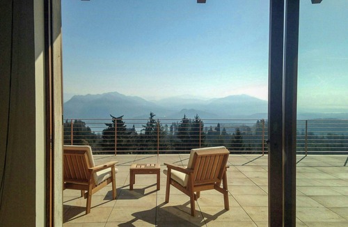 Gignese House | Villa with pool overlooking Lake Maggiore