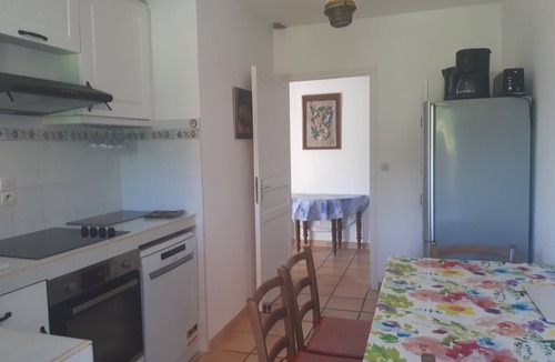 Plage de la Garonnette Villa | Villa with pool, sandy beach 300 m away, Gulf of Saint-Tropez, Sainte-Maxime