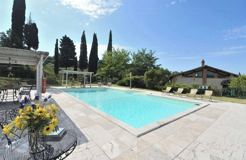 Rapolano Terme House | Villa with private pool among Siena's olive groves