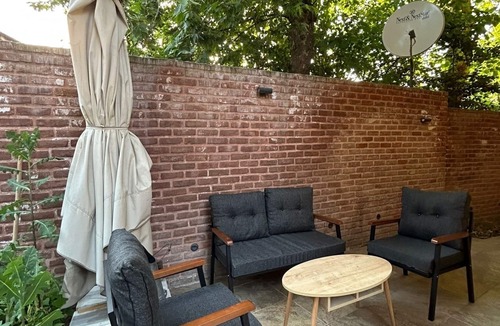 Fatih Villa | Villa with Private Garden, BBQ, Sauna and Turkish Bath in Balat