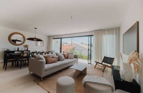 Pontaillac Villa | Villa with private heated pool by the sea in Royan