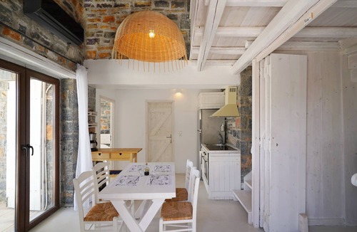 Vizari Villa | Villa with Private Pool - Two Bedrooms