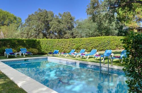 Urbanizacion Hacienda las Chapas Villa | Villa with private pool and garden in Marbella
