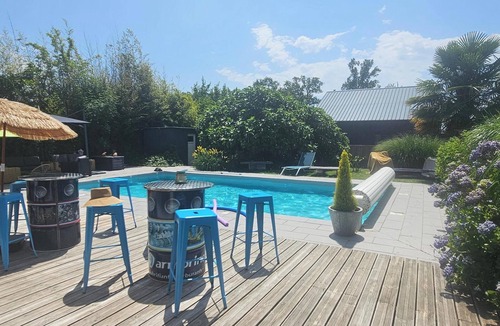 Ploeren Villa | Villa with south-facing swimming pool, a haven of peace on the outskirts of Vannes and the Gulf.