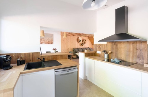 Cazaux House | Villa with Spa and Private Canal Access