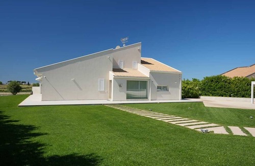 Casa Papa Apartment | Villa with swimming pool in the Modica countryside