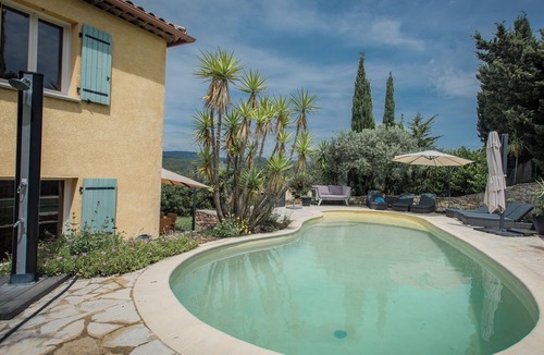 Flayosc Villa | Villa within walking distance of Flayosc