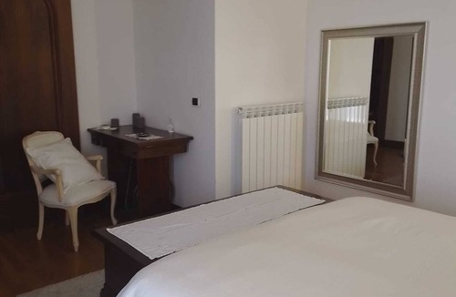 Castel di Lama Villa | Villa within walking distance