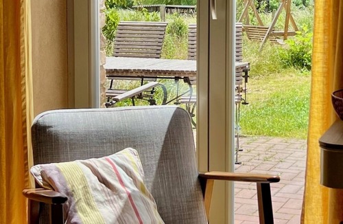 Fresdorf Apartment | Villa Wunderlich, Rote Wohnung - Small apartment in the countryside, near Potsdam/Berlin