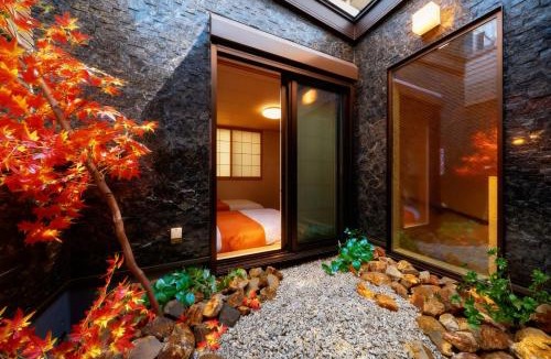 Shikitsuhigashi House | Villa Zenith