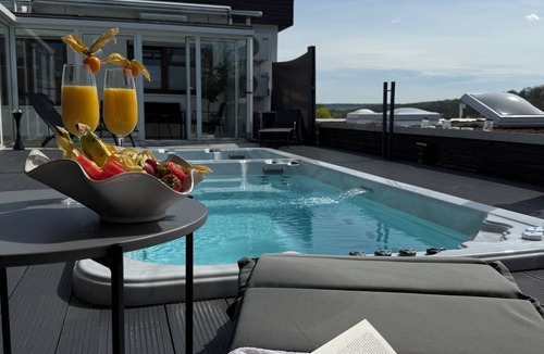Vaihingen an der Enz House | VILLAFINE - Exclusive villa with pool & sauna in Vaihingen an der Enz