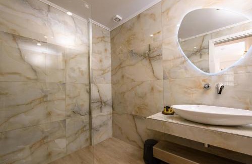 Panagia Apartment | VillAge 1912 Studios