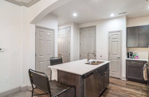 Corryville Apartment | Village 1BD 2 - One Bedroom Apartment, Sleeps 2