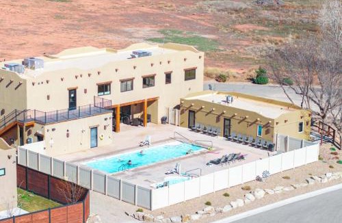Moab Hotel | Village Camp Moab