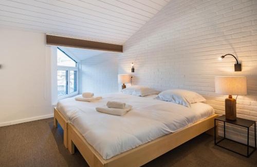 Pont-a-Lesse Resort | Village du Caillou