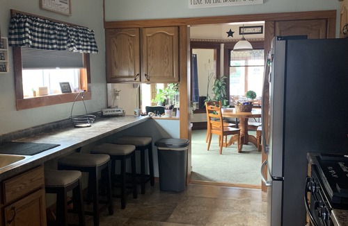 Buffalo County House | Village home