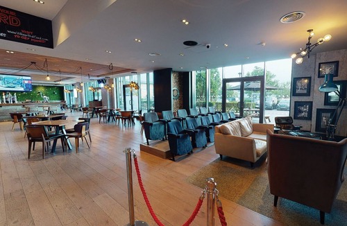 Elstree Hotel | Village Hotel London Watford