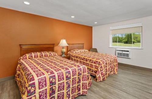Bristol Hotel | Village Lodge