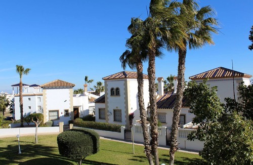 Villamartin Apartment | Villamartin 2 Bed Apartment, Golf, Beaches, Good Food and Sunshine!