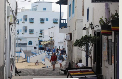 Corralejo Ski Chalet | VILLAS 20 METERS FROM THE SEA OF THE SEA, WITH PRIVATE POOL.