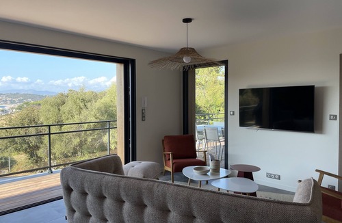 Pietrosella Villa | Villas Agosta - Acantha - sea view 50 m from the beach, new and luxurious