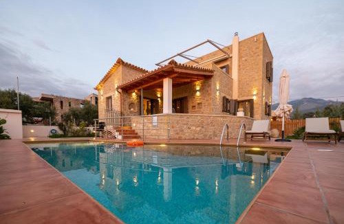 Stoupa Apartment | Villas Chrysanthi