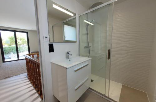 Greasque House | Villas Clairette