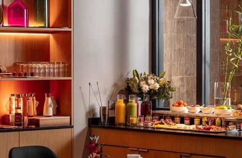 Hotel de Ville - Quinconces Hotel | Villas Foch Boutique Hotel & Spa Bordeaux