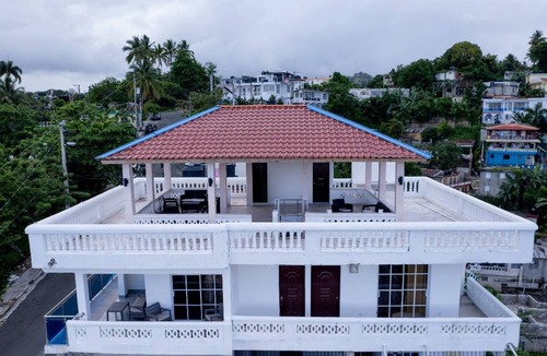 Barrio La Fortaleza Vieja Apartment | Villas Hillside apt 3