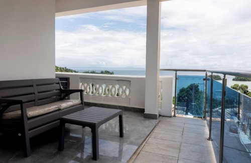 Barrio La Fortaleza Vieja Apartment | Villas Hillside apt 4