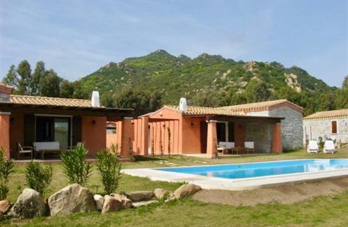 Sant'Elmo Apartment | Villas with shared pool in Costa Rei just 500 meters from the sea