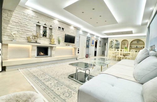 Vouliagmeni Apartment | Villasonboard 3 Bedroom Penthouse Vouliagmeni