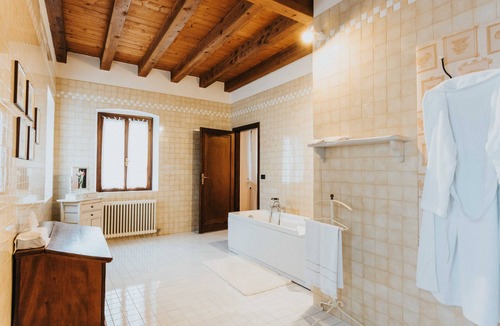 Tarzo House | Ville d'Arfanta