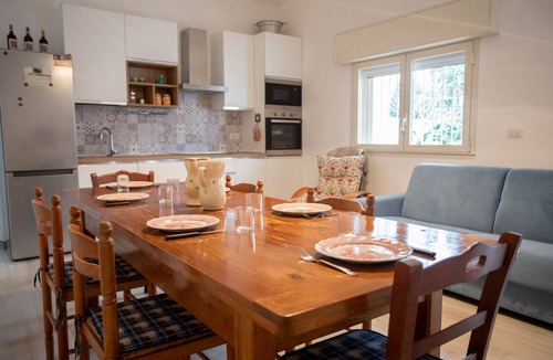 Torre Lapillo House | Villetta Solaia | central house in Torre Lapillo Bay